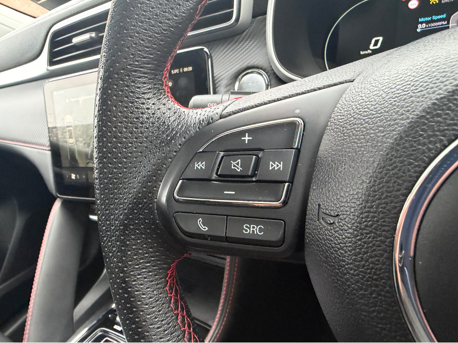 2023 MG ZS TROPHY EV LONG RANGE 73KWH//LOW MILEAGE//SUNROOF FULL LEATHER//SIMI AND AA DEALER €21,900