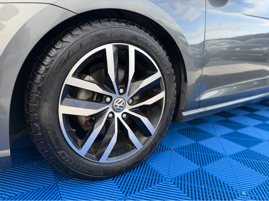 2018 Volkswagen Golf HIGHLINE PREMIUM - 1.4 PETROL - AUTO - 12M WARRANTY - CAR: 1782