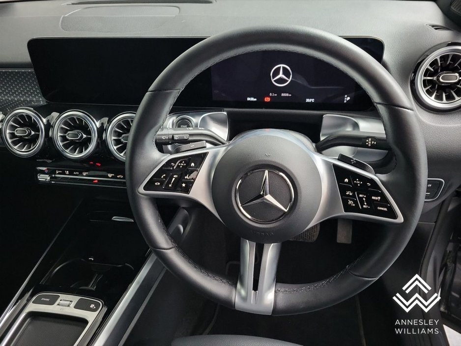 2025 Mercedes-Benz EQB - image 22