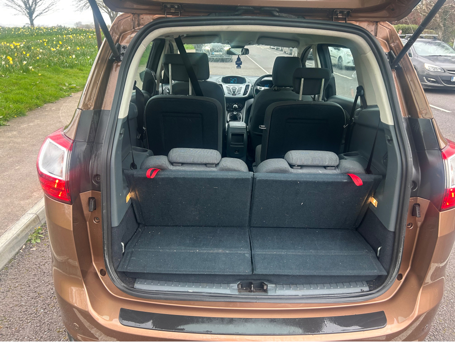 2014 Ford C-Max - image 10