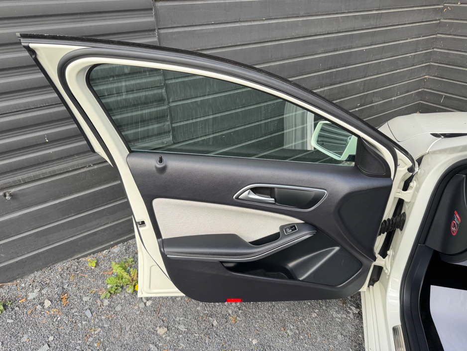 2014 Mercedes-Benz A Class - image 18