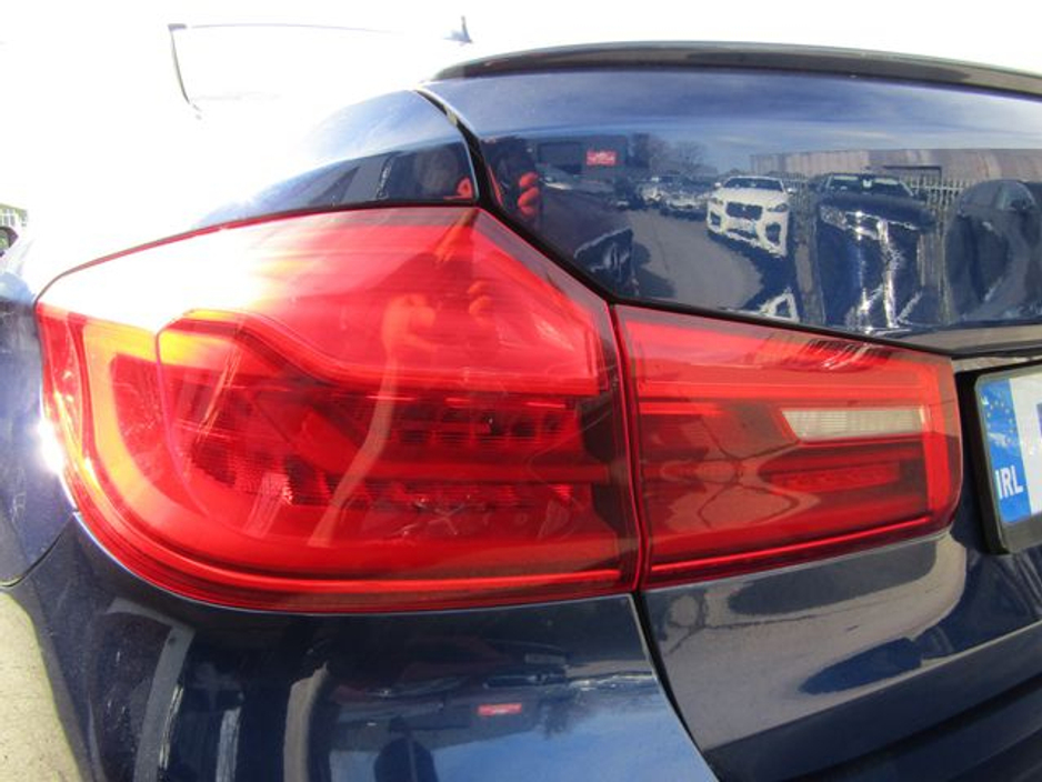 2018 BMW 5 Series - image 47