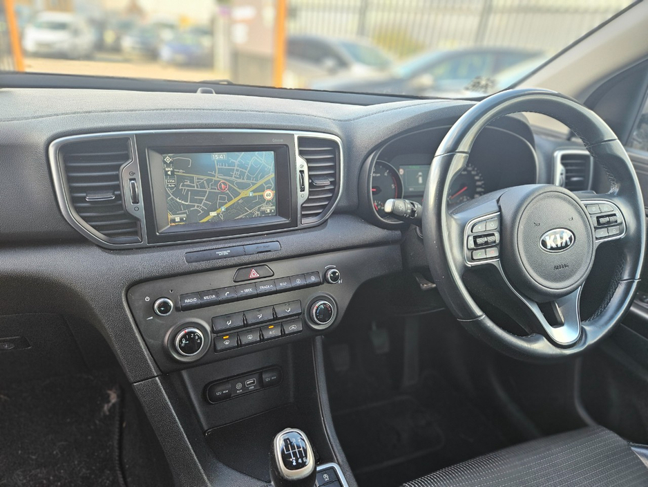 2016 Kia Sportage - image 9