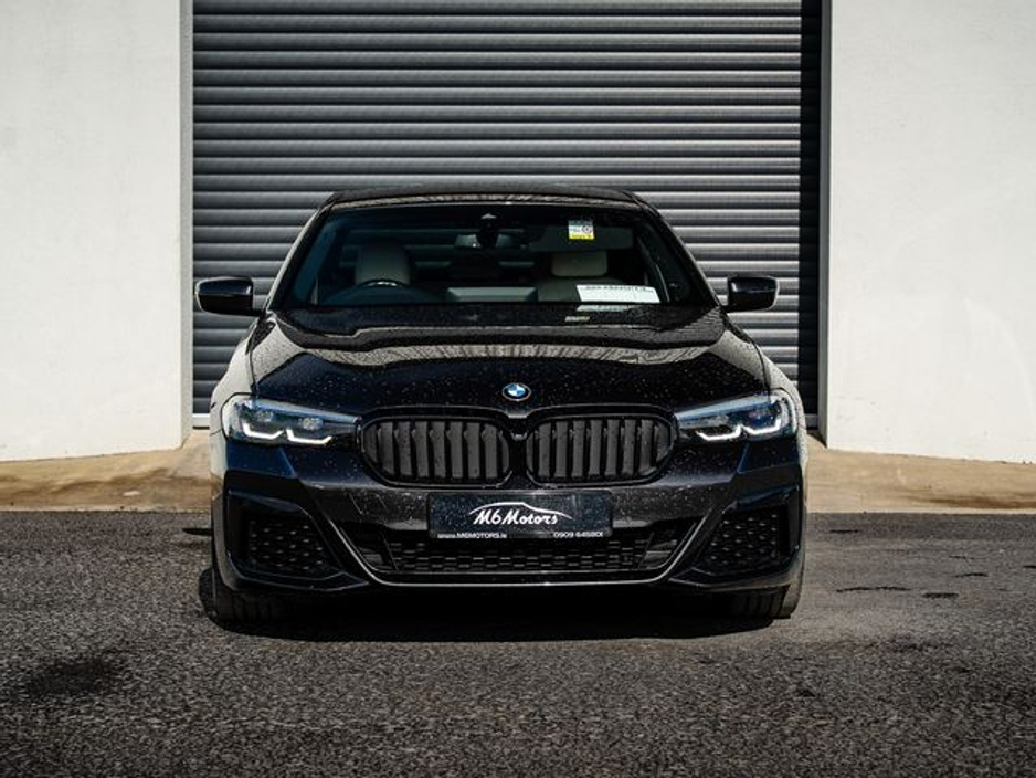 2023 BMW 5 Series - image 2