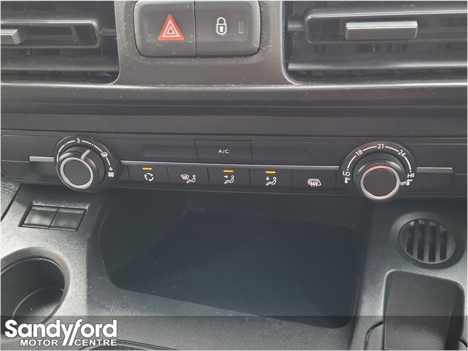 2024 Peugeot Partner PARTNER PRO PLUS1.5 HDI 100 65 €17,845