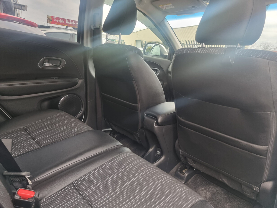 2015 Honda Vezel - image 7