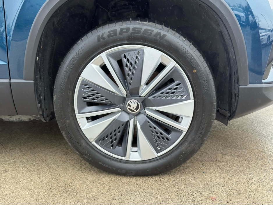 2023 Skoda Karoq - image 7