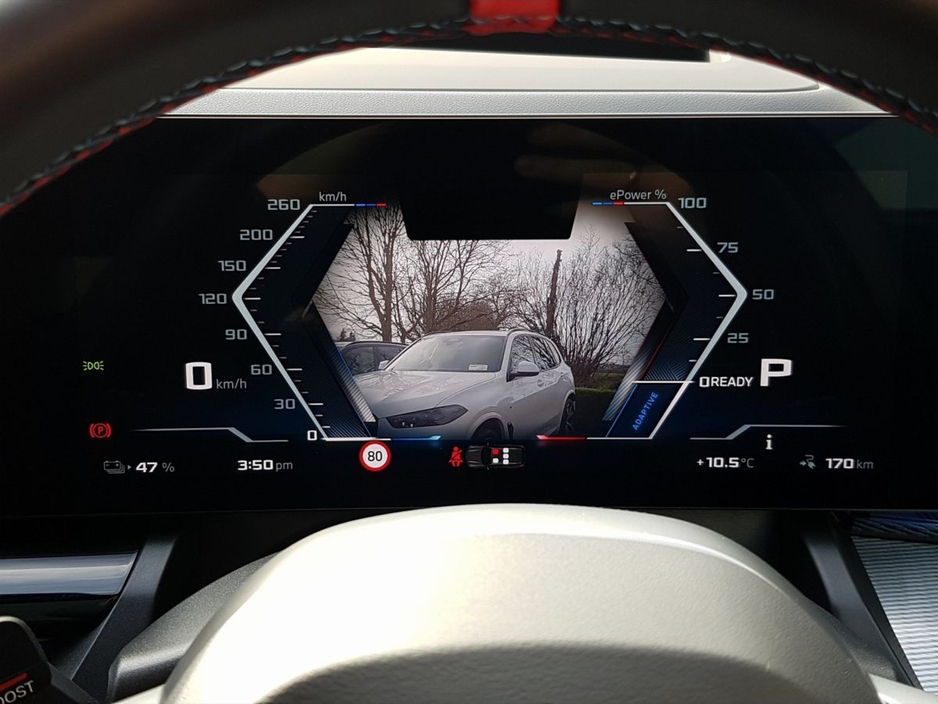 2025 BMW i5 - image 27