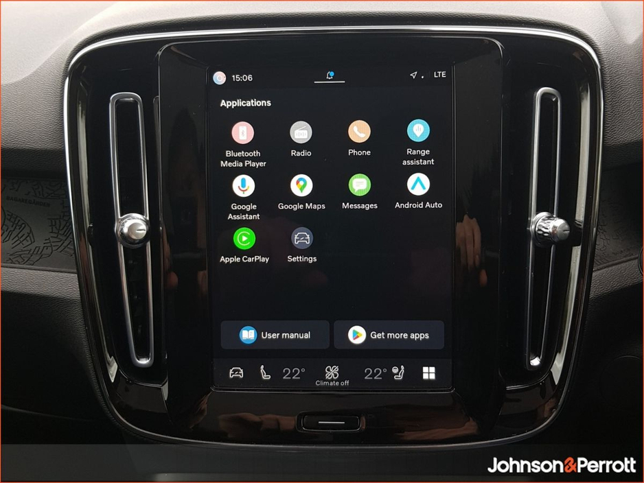 2023 Volvo C40 - image 10