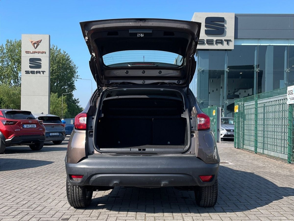 2014 Renault Captur dCi 90 S&S INTENSE €5,950