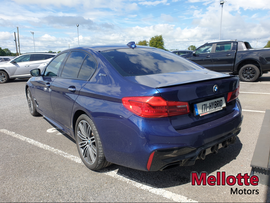 2017 BMW 5 Series - image 4