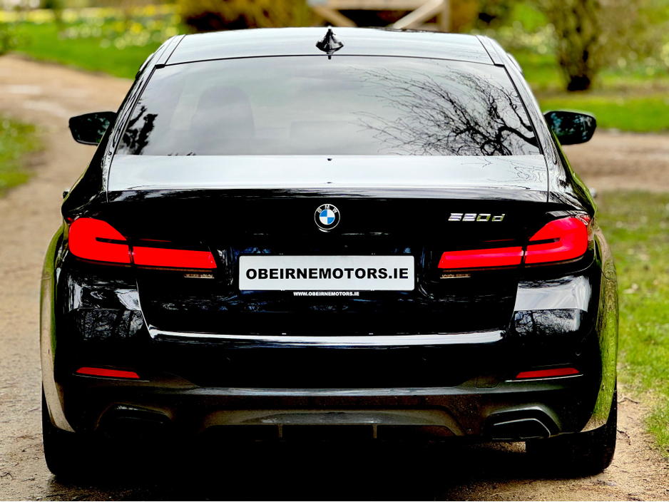 2021 BMW 5 Series - image 3