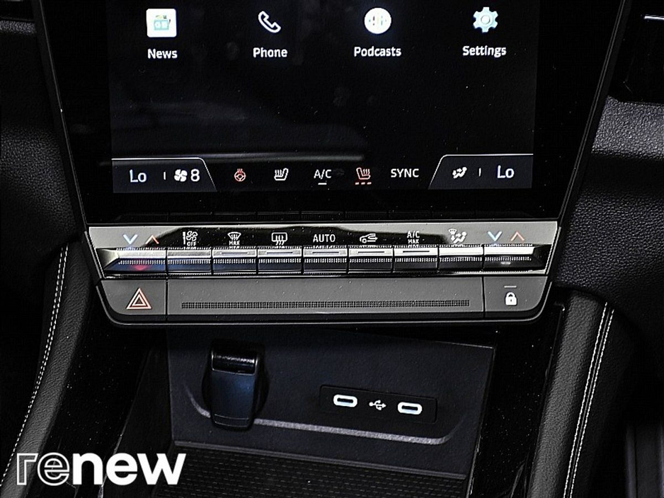 2024 Renault Austral E-TECH Hybrid 200 iconic esprit Alpine €39,900