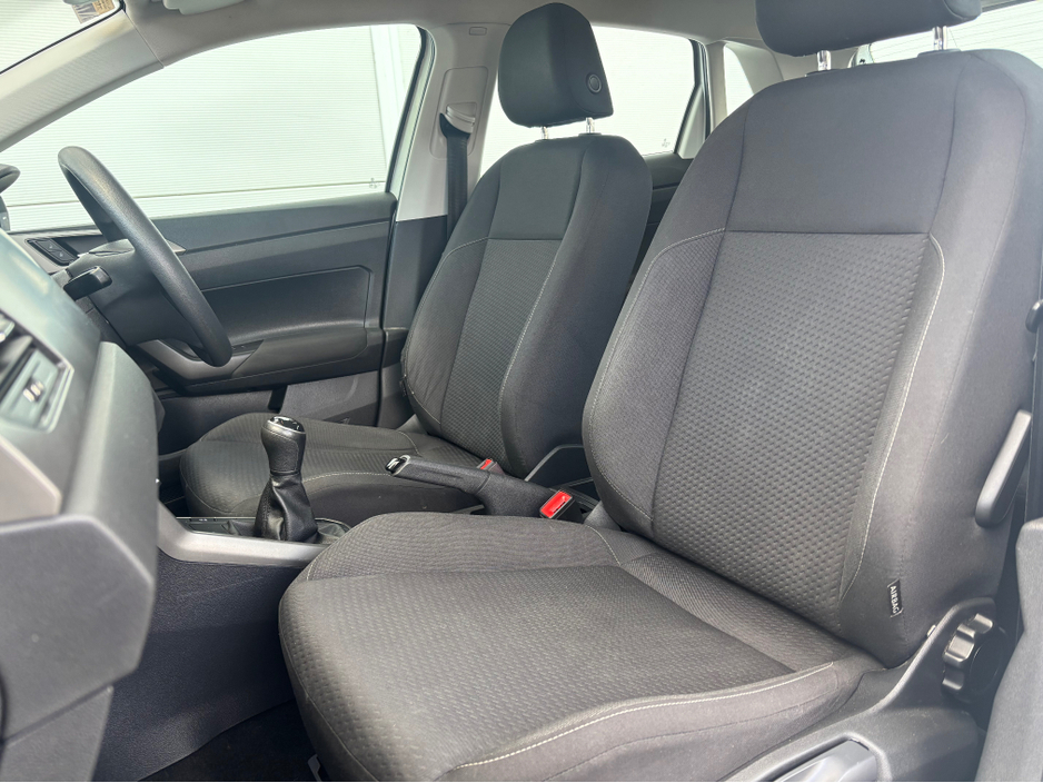 2019 Volkswagen Polo - image 16