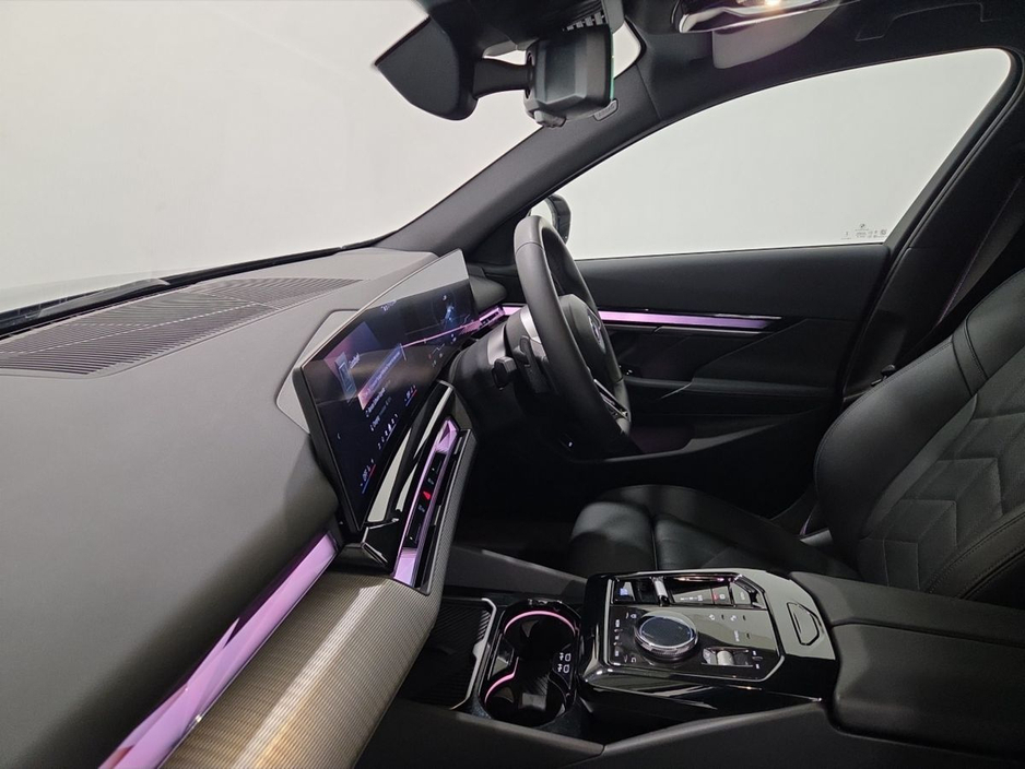 2025 BMW i5 I5 Edrive40 M Sport Pro eDrive 40 M Sport Pro eDrive40 340 Electric 83.9 kWh Auto