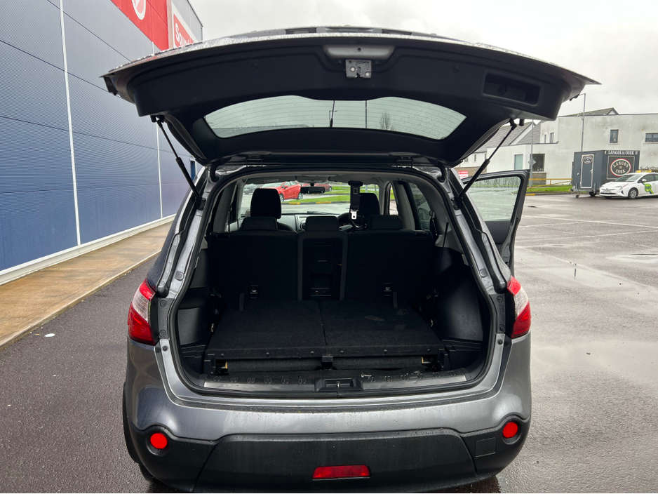 2014 Nissan Qashqai +2 SOLD QASHQAI+2 1.5 + 2 XE 4DR