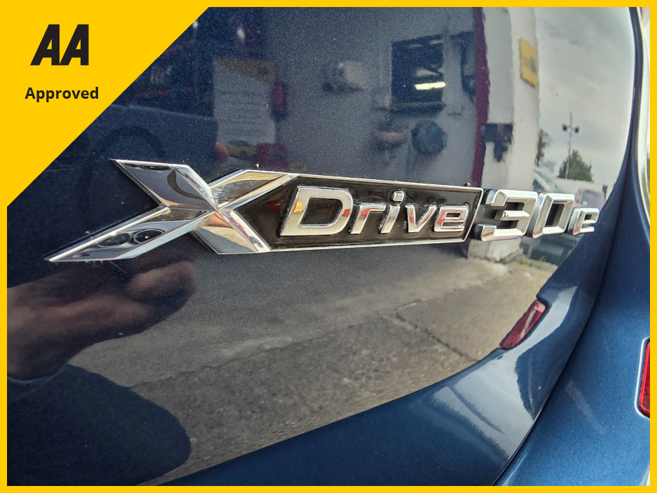 2020 BMW X3 - image 12