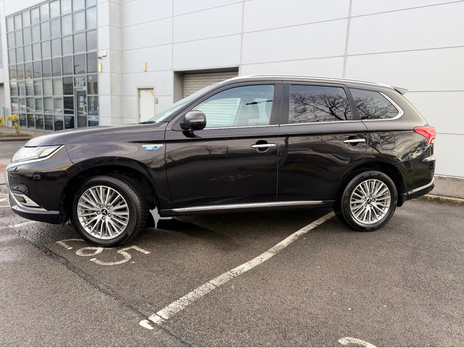 2021 Mitsubishi Outlander Style Edition ~ Petrol Plug In Hybrid. €22,999
