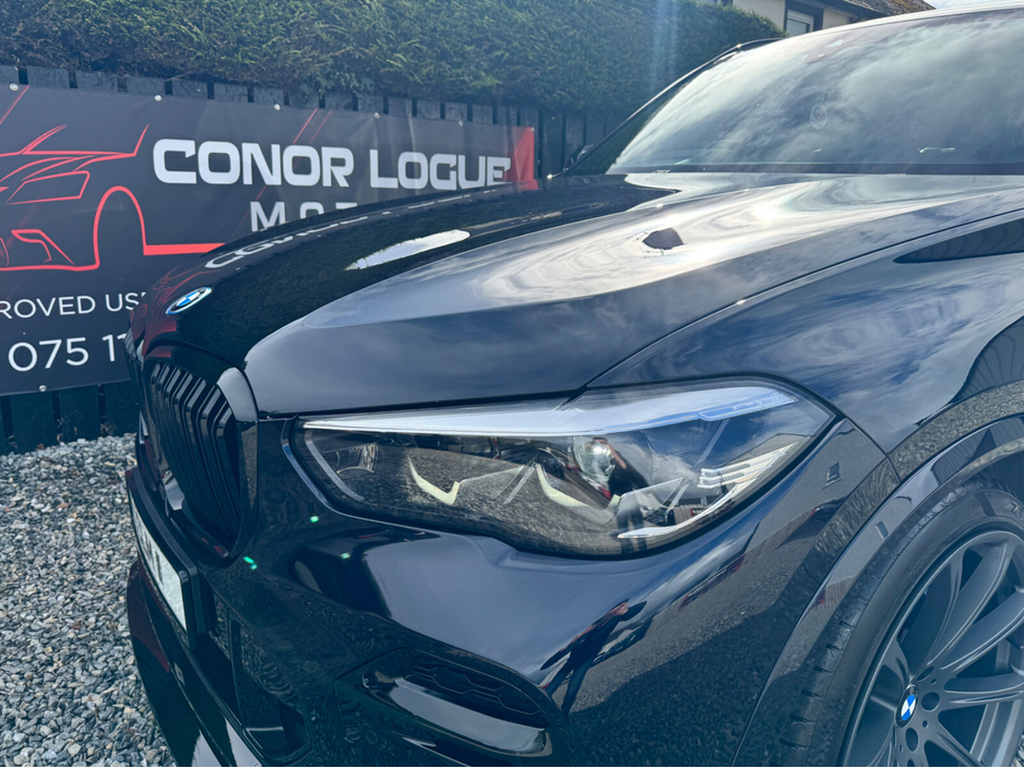 2021 BMW X5 - image 25