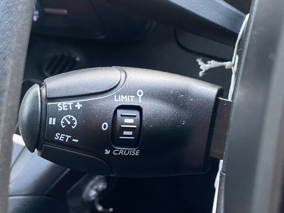 2024 Peugeot Partner  €18,618