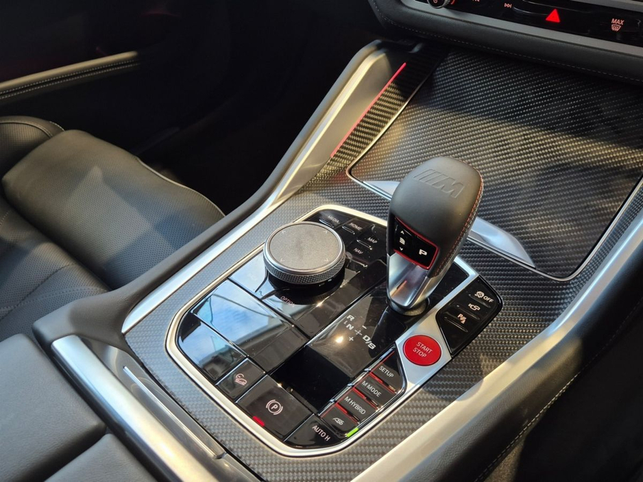 2026 BMW XM - image 9