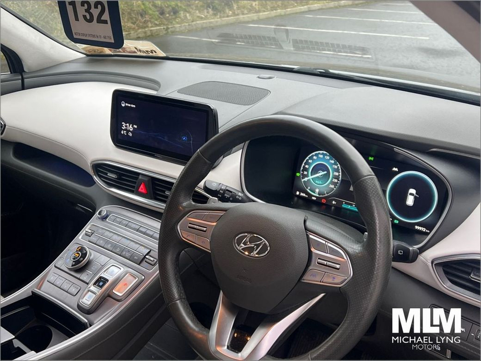 2022 Hyundai Santa Fe 1.6 PHEV 4WD Executive Plus Auto €41,950