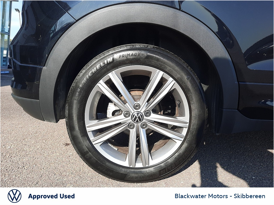 2023 Volkswagen T-Cross - image 9