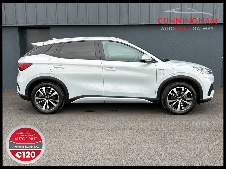 2025 BYD ATTO 3 - image 3