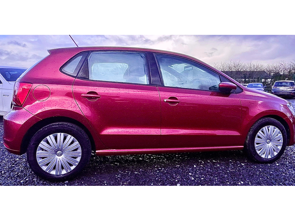 2015 Volkswagen Polo 1.2 €10,999