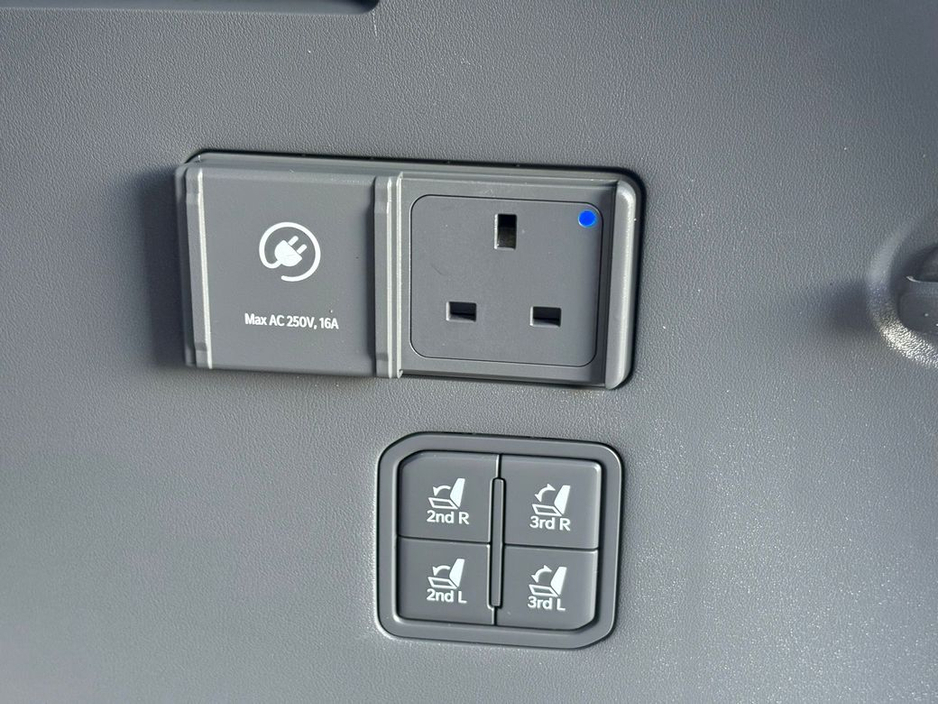 2026 Kia EV9 - image 38