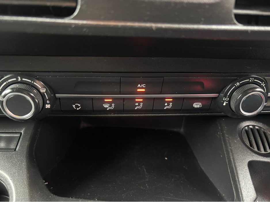 2021 Peugeot Partner - image 5