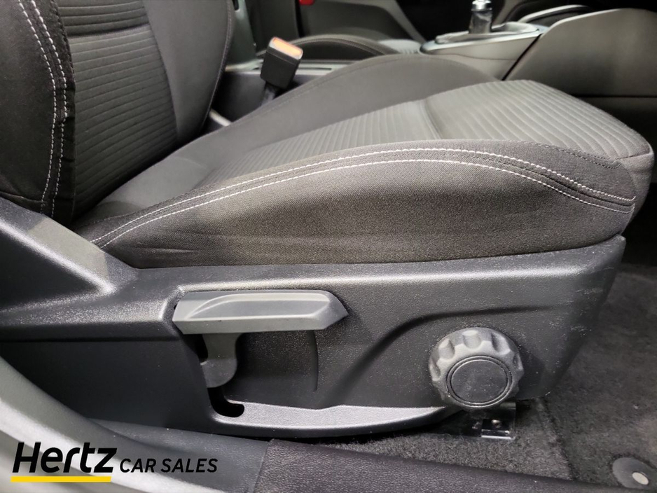 2023 Ford Focus - image 19