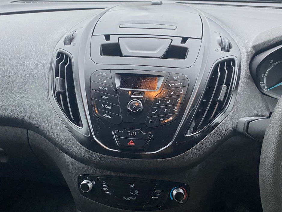 2022 Ford Transit Courier Base 1.5TD 75PS M6 2DR €11,000