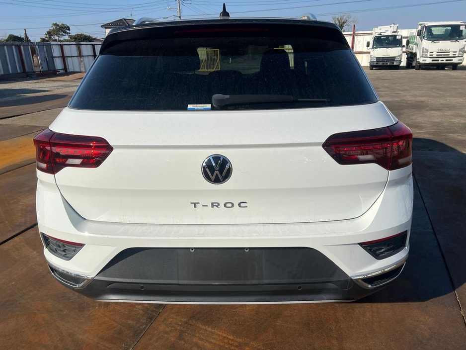 2021 Volkswagen T-Roc - image 5