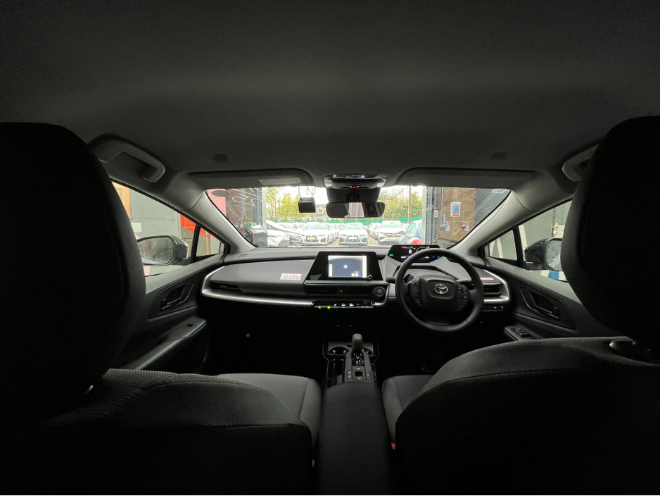 2025 Toyota Prius - image 12