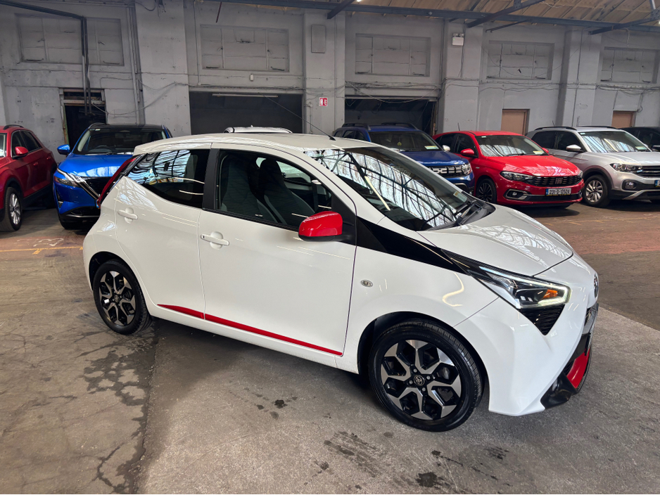 2020 Toyota Aygo 1.0 XPLAY SPHONE 4DR €9,750