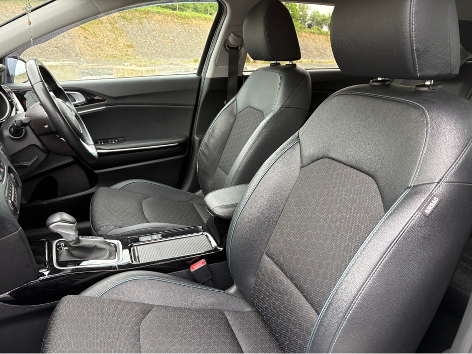 2022 Kia Ceed - image 23