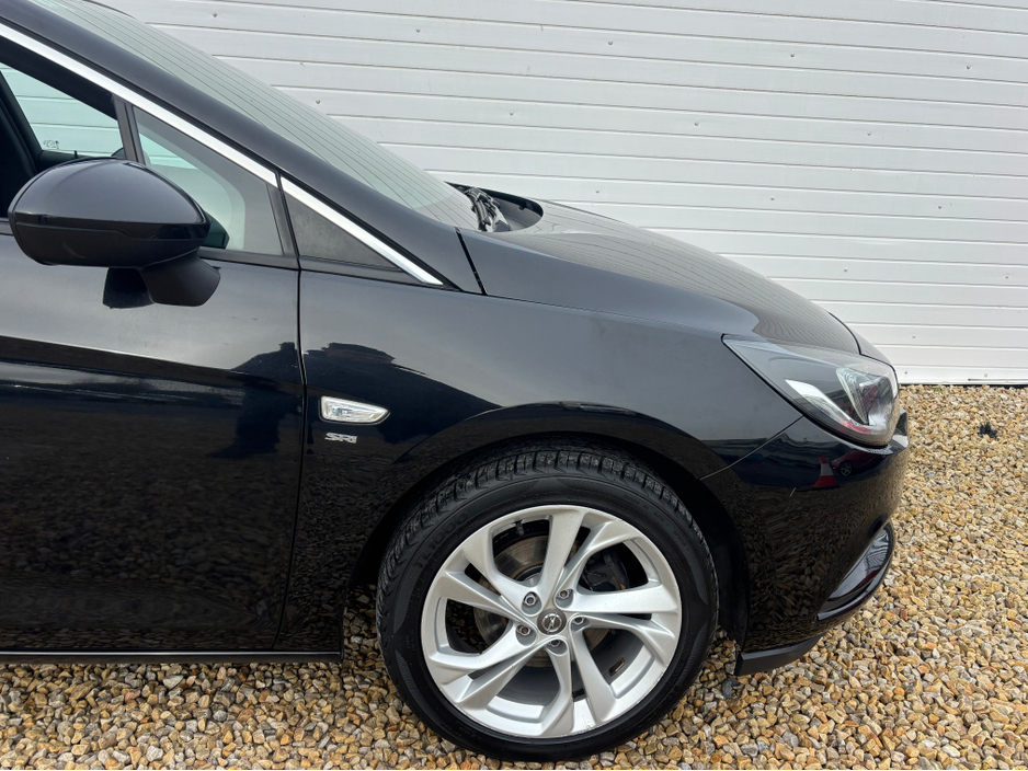 2017 Opel Astra ASTRA+ SRI 1.0T 105PS S/S 5DR €9,950