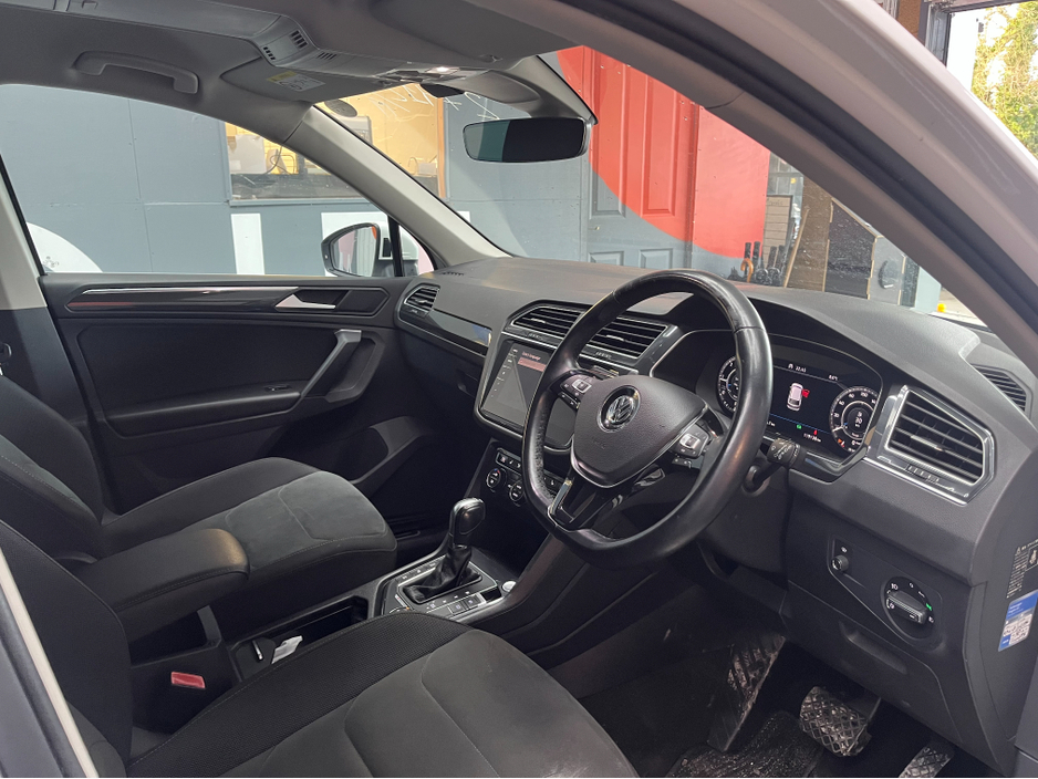 2019 Volkswagen Tiguan €24950 2019 VOLKSWAGEN TIGUAN 4WD 2.0 AUTOMATIC / REVERSE CAMERA / CRUISE CONTROL / HEATED SEATS €24,950