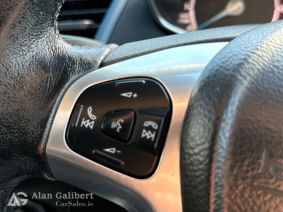 2015 Ford Fiesta 1.0 ZETEC €38 PW €7,995