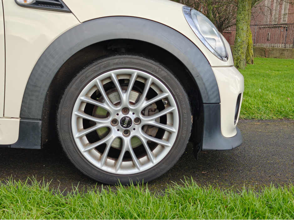 2015 MINI Convertible ZM32 2DR ONE €11,950