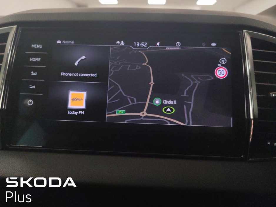 2023 Skoda Karoq - image 16