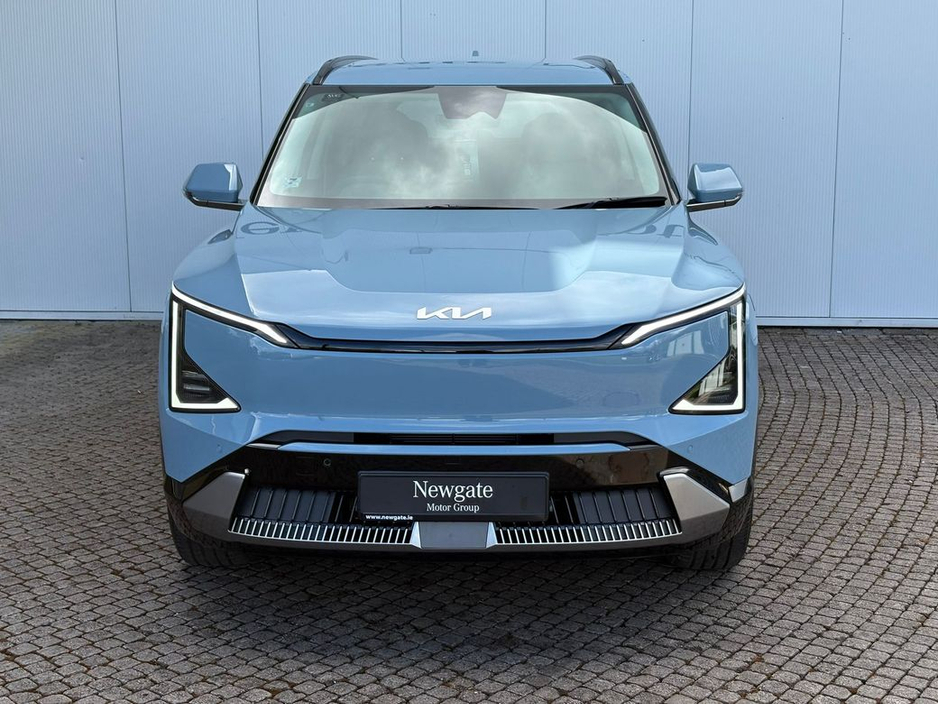 2026 Kia EV5 - image 2