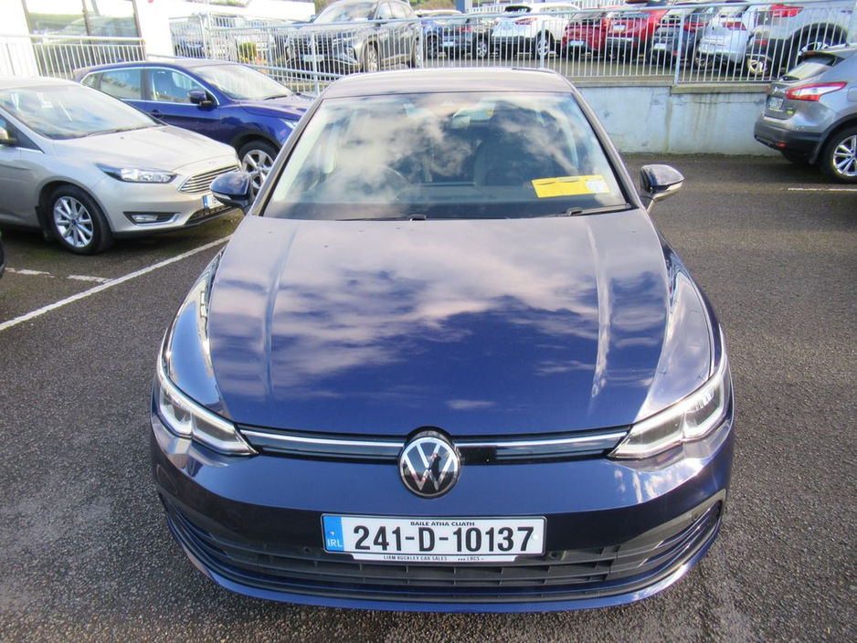 2024 Volkswagen Golf Life 2.0 TDI 115HP 5DR €30,940