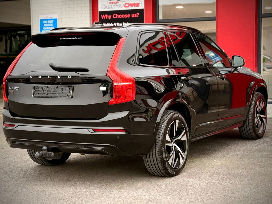 2022 Volvo XC90 - image 6