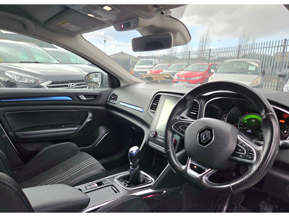 2019 Renault Megane - image 15