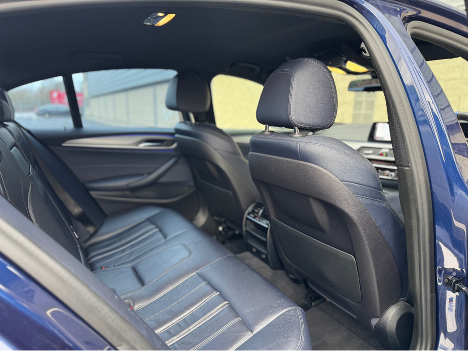 2017 BMW 5 Series - image 15