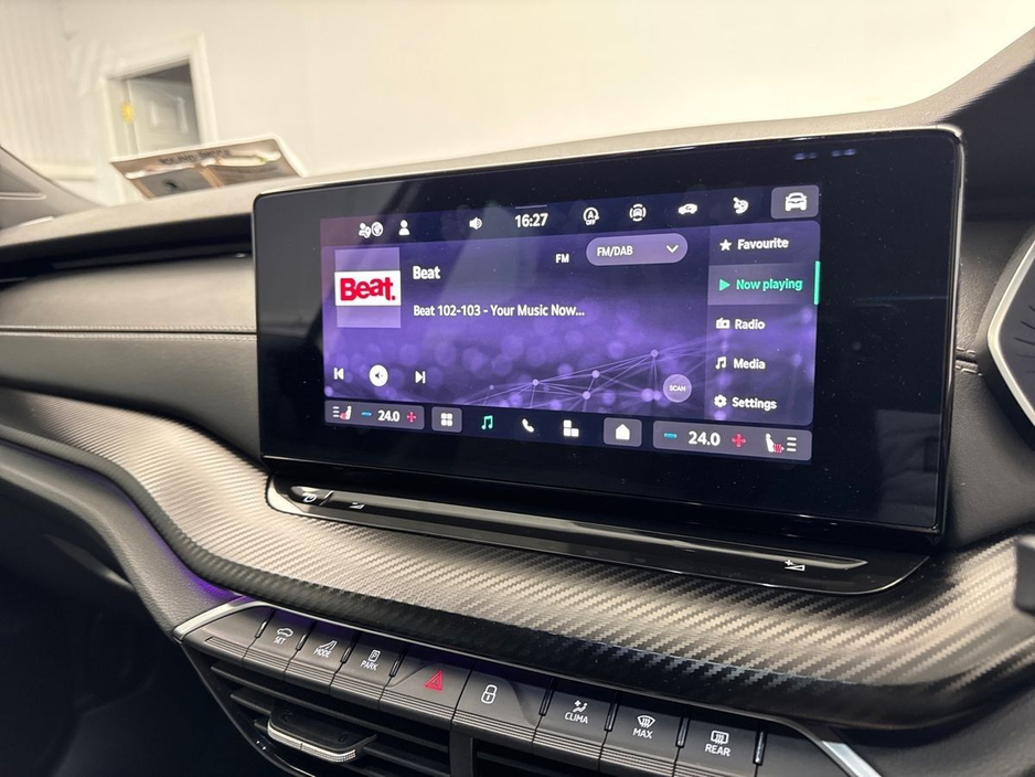 2025 Skoda Octavia - image 18