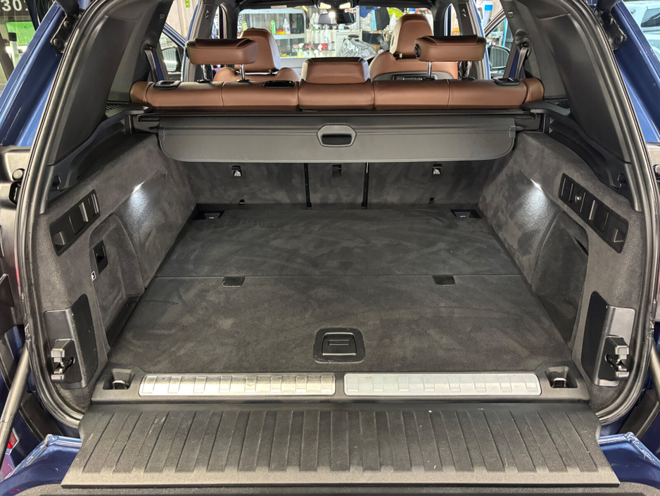 2021 BMW X5 - image 11