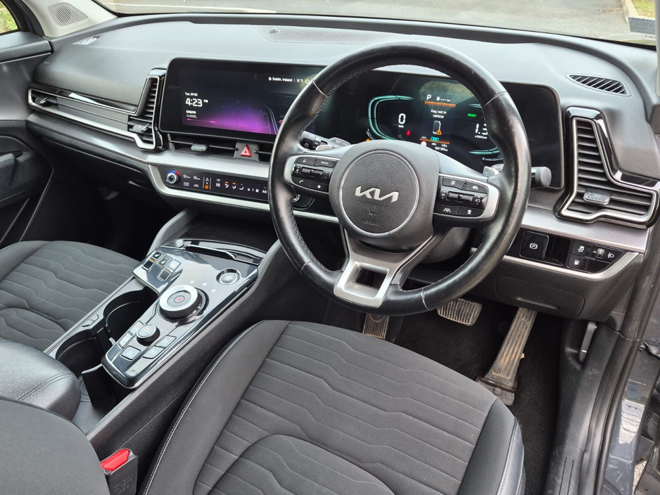 2023 Kia Sportage - image 16